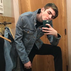 Meet your Posher, Drew